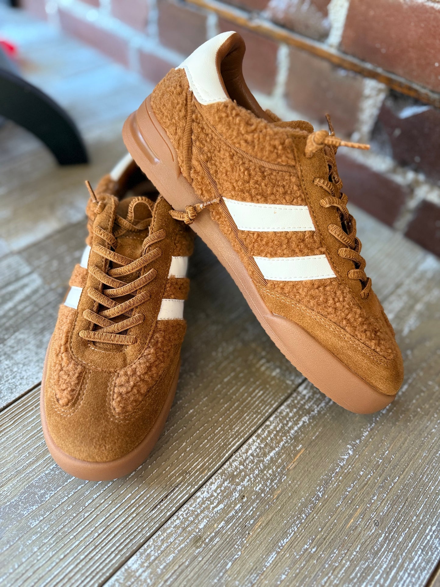 Verdict Fur Sneaker