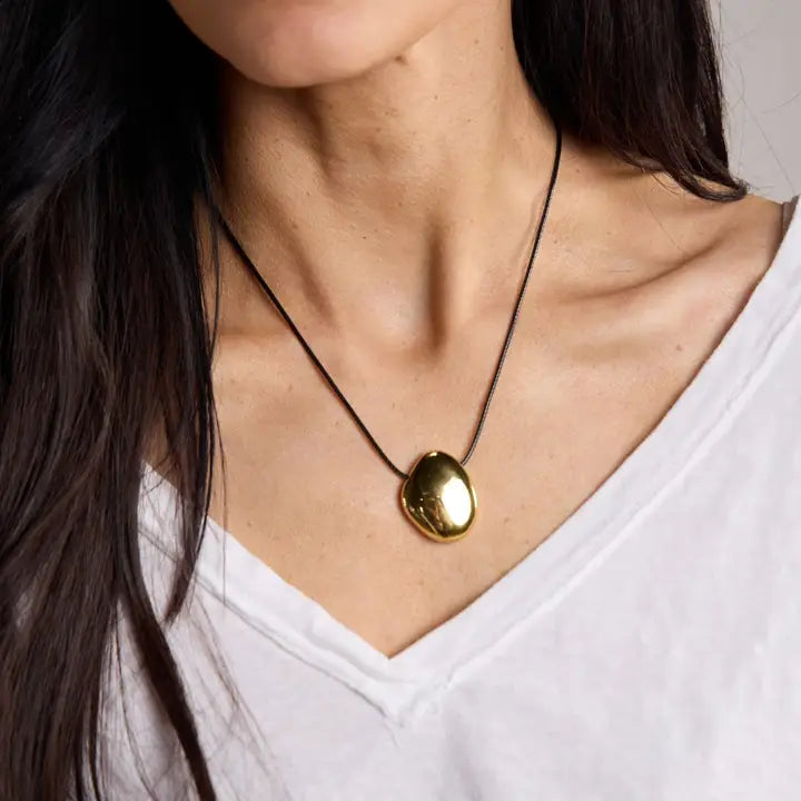 Cord pendant