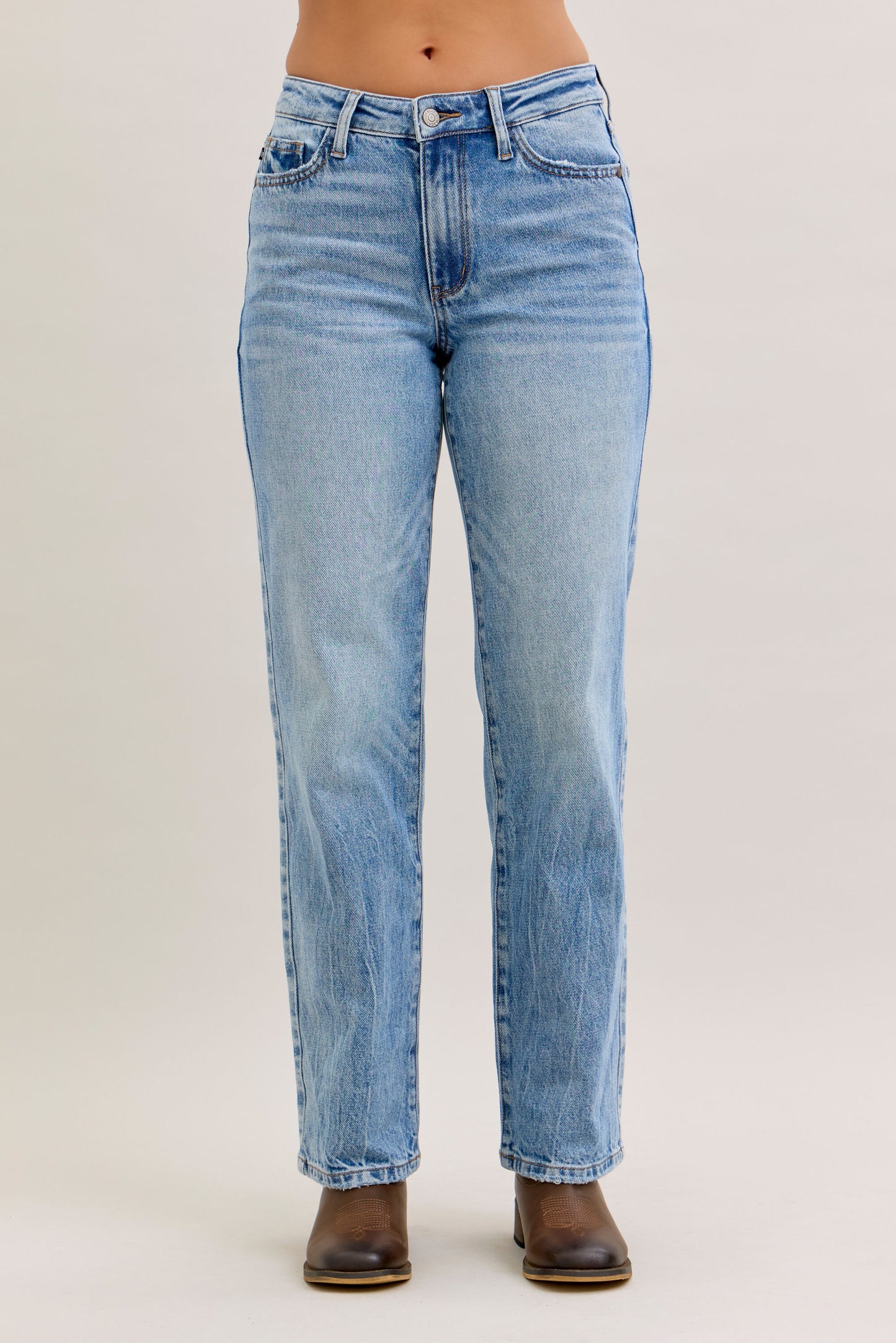 Petite Rigid Straight