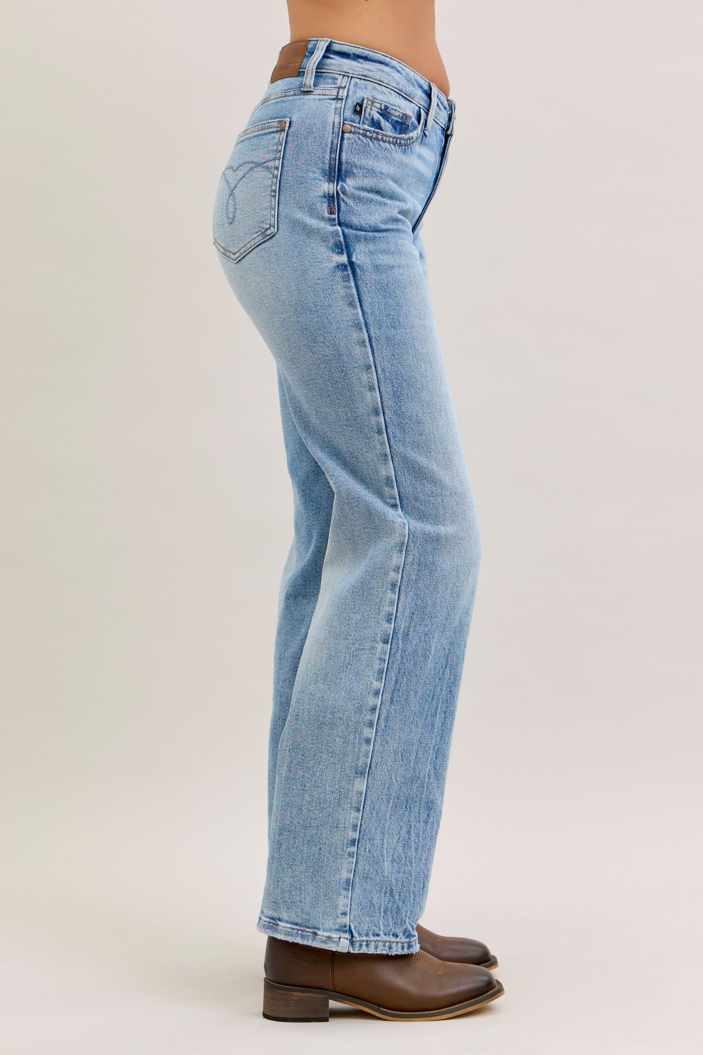 Petite Rigid Straight