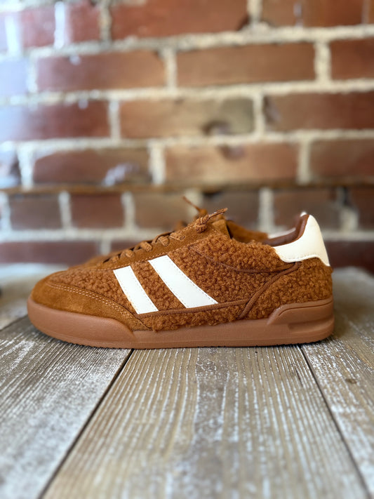 Verdict Fur Sneaker