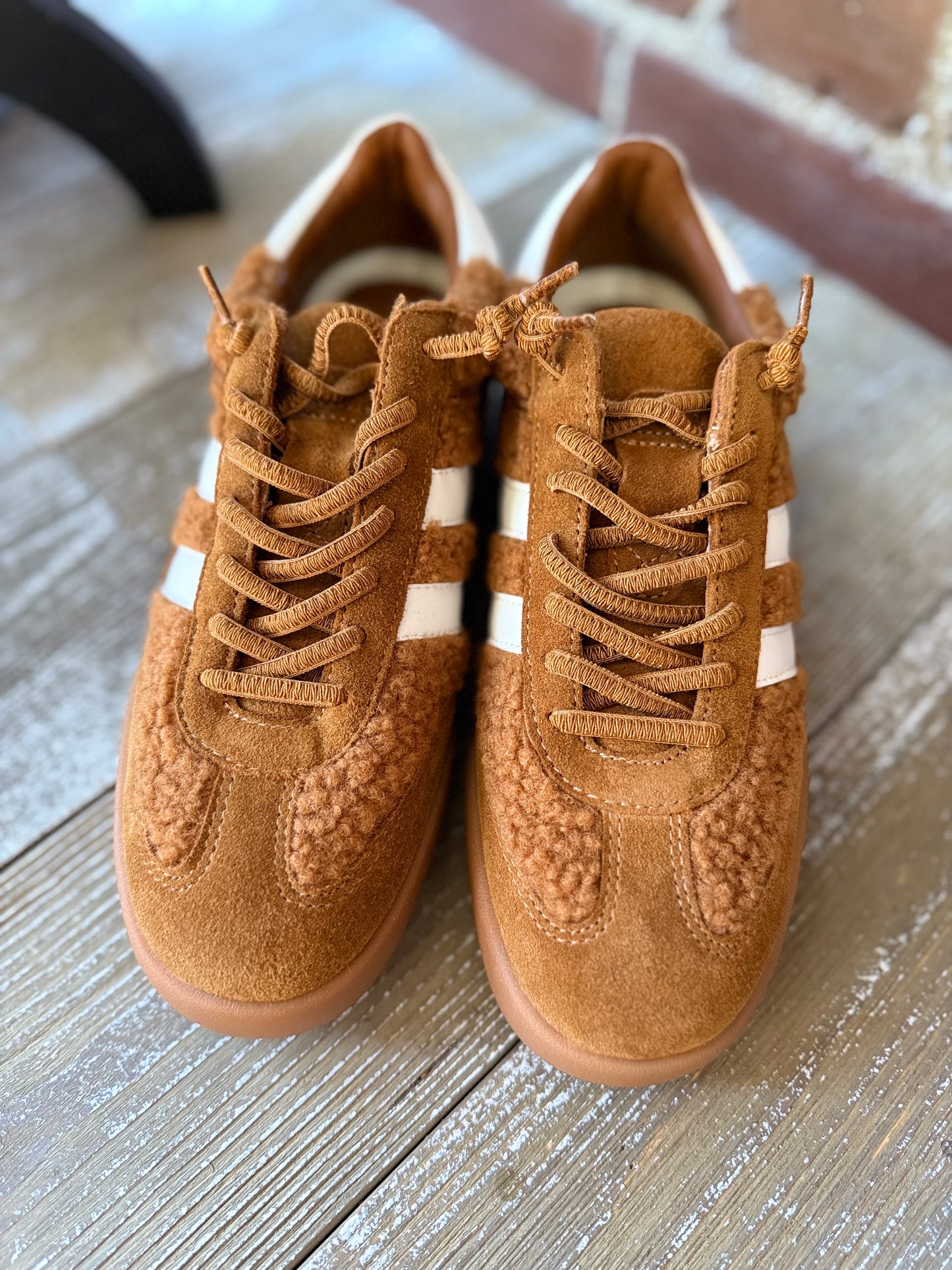 Verdict Fur Sneaker