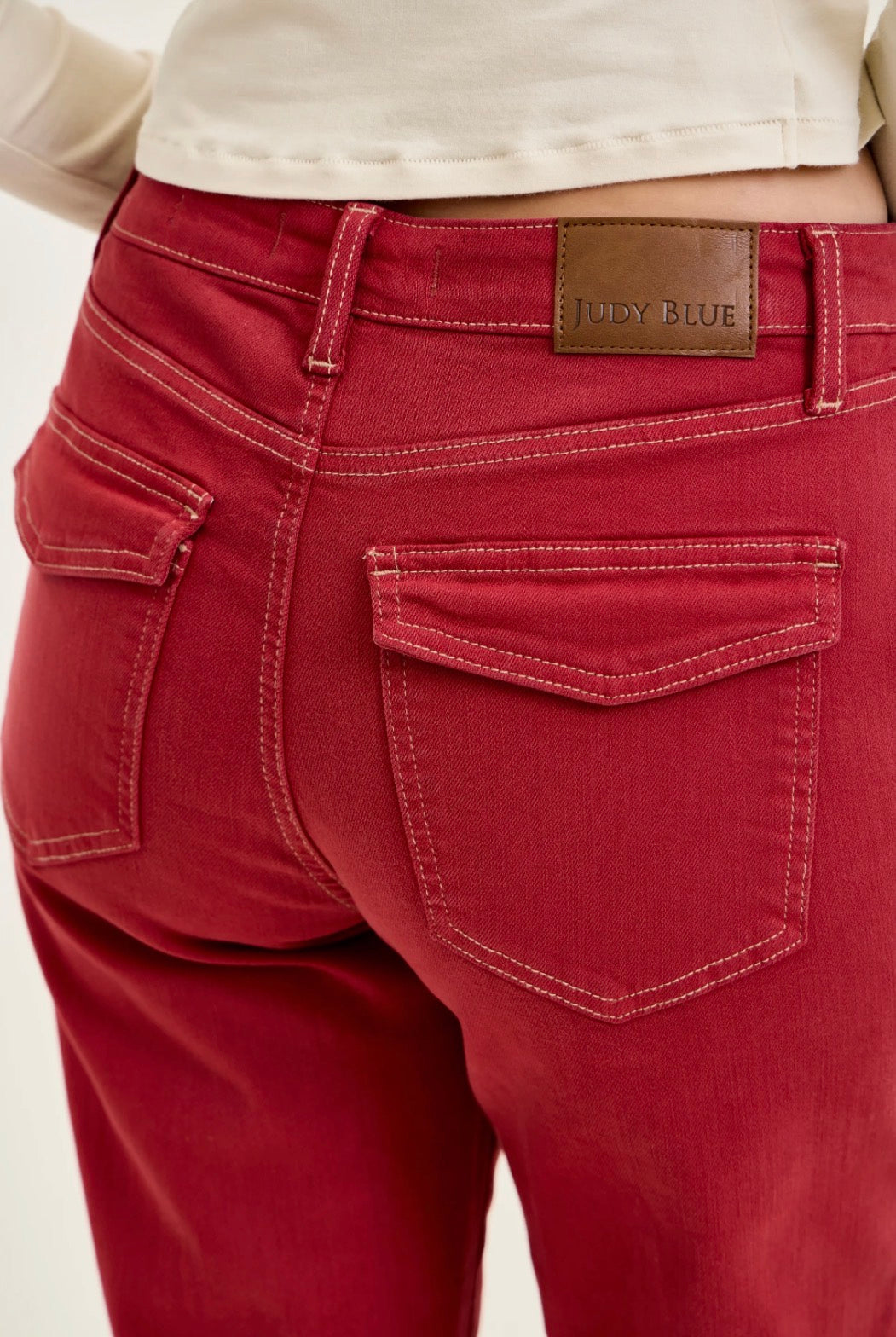 Red Aurora Weekender