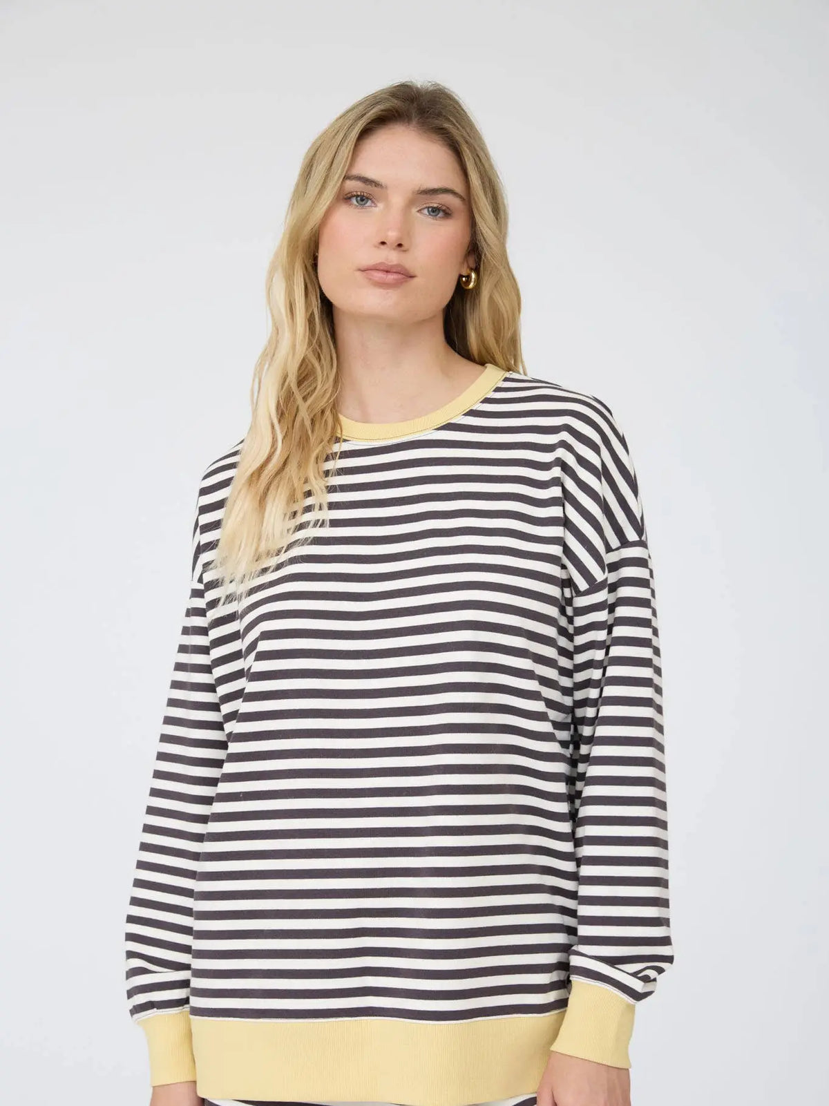 Contrast Stripe