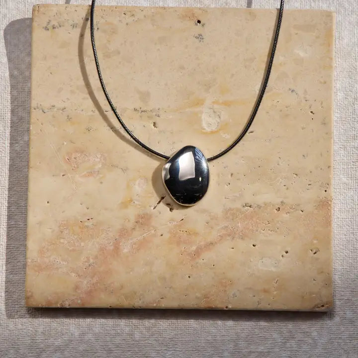 Cord pendant
